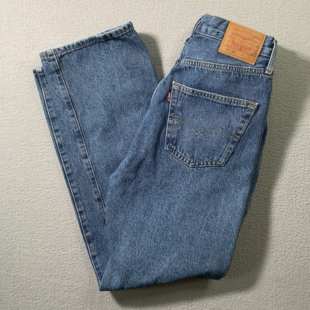 Levi's 501 '90s Premium Jeans Women 26x30 Blue Straight Leg Button Fly Denim